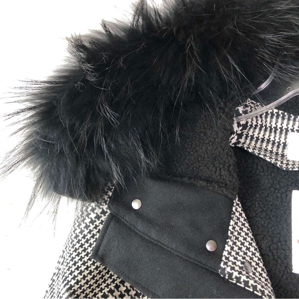 NWOT MOUSSY Houndstooth Plaid Wool Knit Coat with Fur Trim Sz 1 Small - Picture 9 of 16